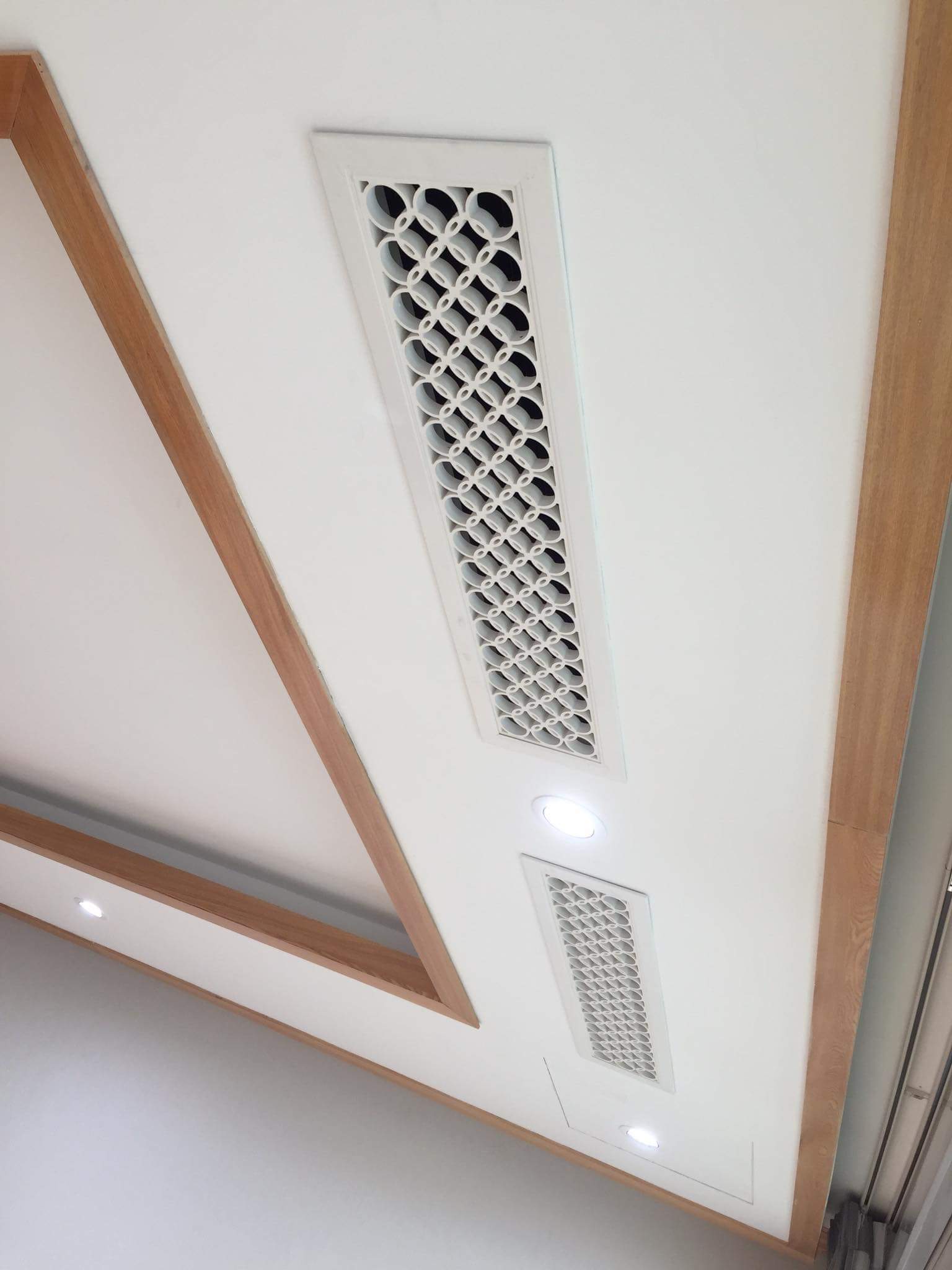 cua gio hoa van nghe thuat cnc