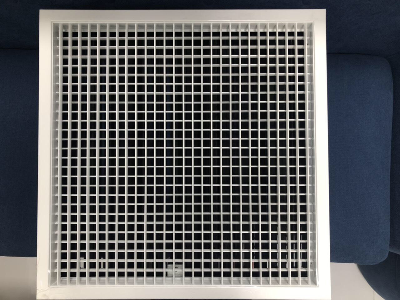 cua gio nan bau duc 2 lop